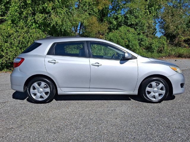 Used 2009 Toyota Matrix FWD image 7