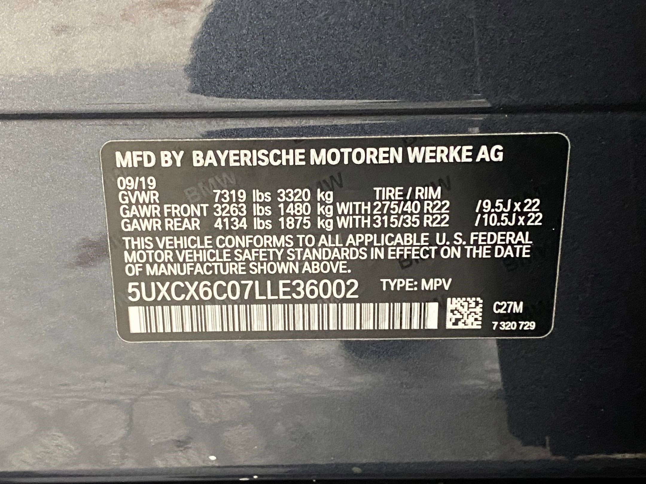 Used 2020 BMW X7 M50i w/ Executive Package image 21