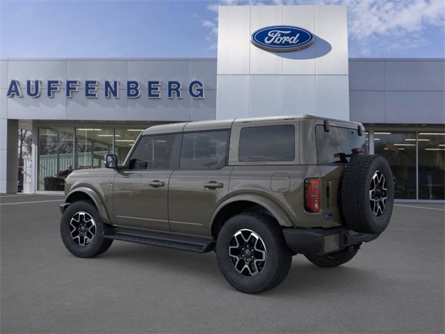 New 2025 Ford Bronco Outer Banks image 4
