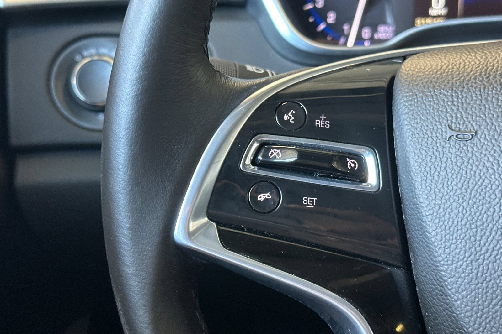 Used 2016 Cadillac SRX FWD image 31