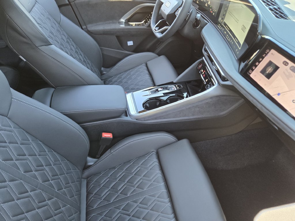 New 2026 Audi SQ5 Prestige AWD/4WD image 17