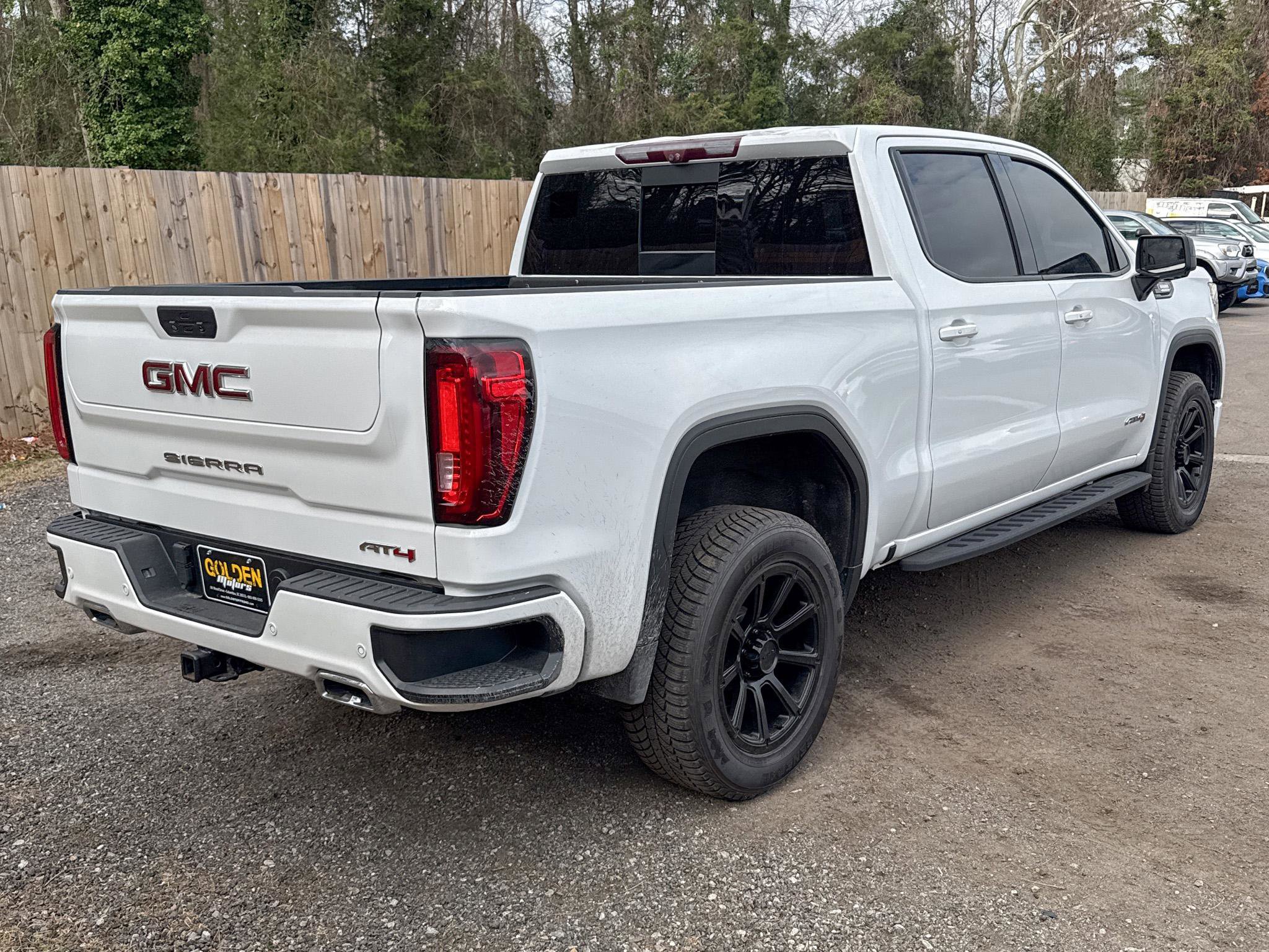 Used 2021 GMC Sierra 1500 AT4 w/ AT4 Premium Package image 11