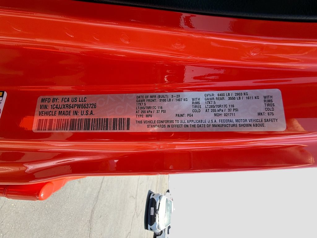 Used 2023 Jeep Wrangler Unlimited Rubicon 4xe AWD/4WD image 31