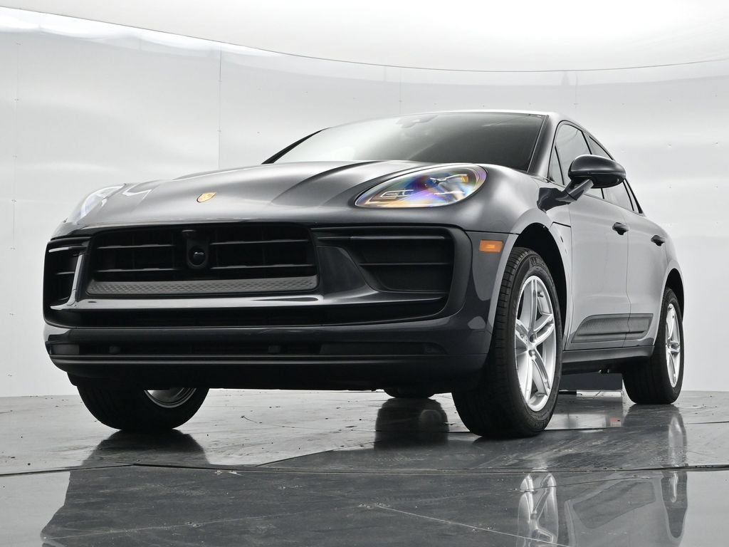 New 2026 Porsche Macan AWD/4WD image 25