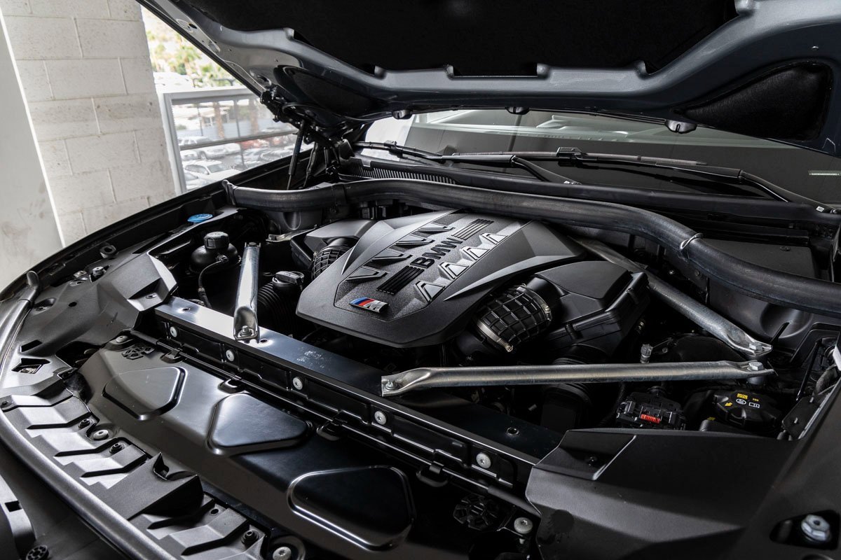 Certified 2025 BMW X7 M60i image 39