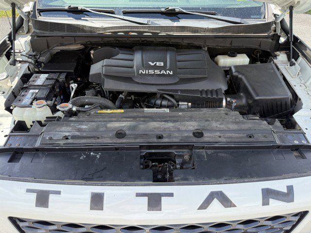 Used 2018 Nissan Titan SL w/ Midnight Edition image 31
