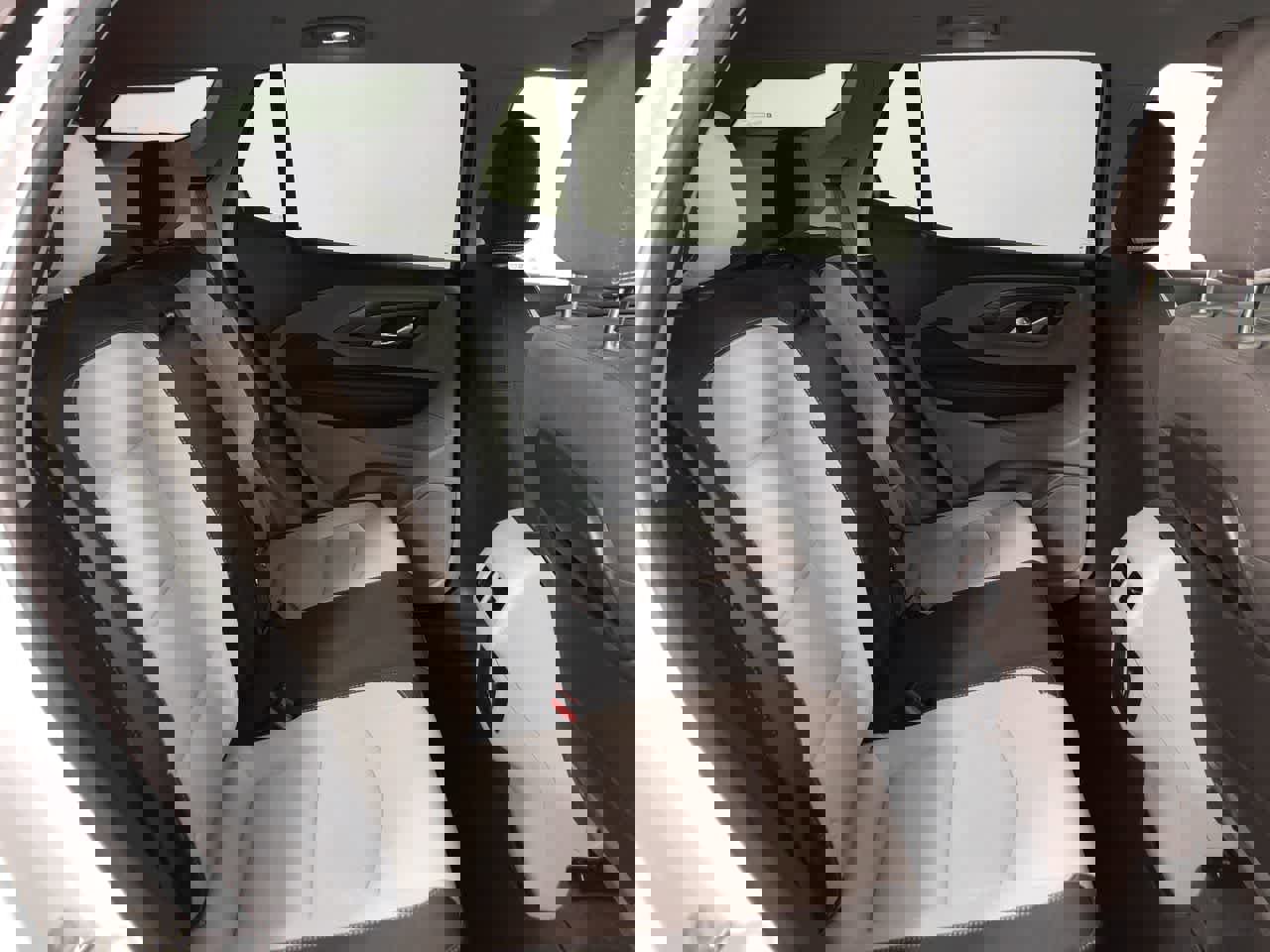 Used 2023 GMC Terrain SLE w/ Driver Convenience Package image 20