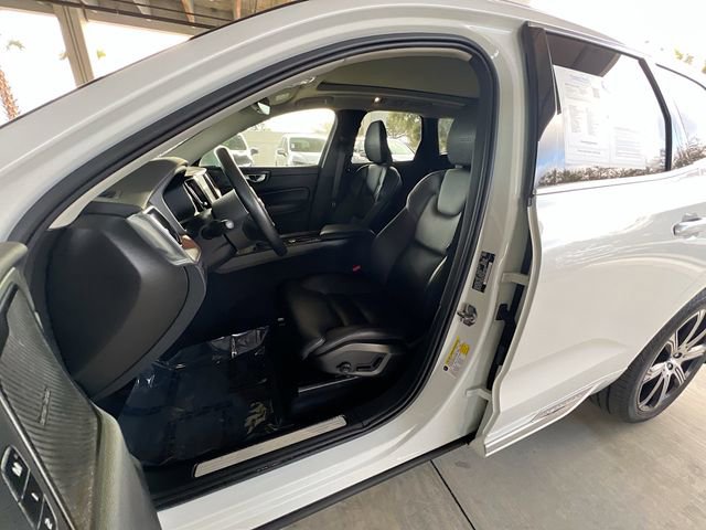 Used 2020 Volvo XC60 T6 Inscription w/ Protection Package Premier image 13