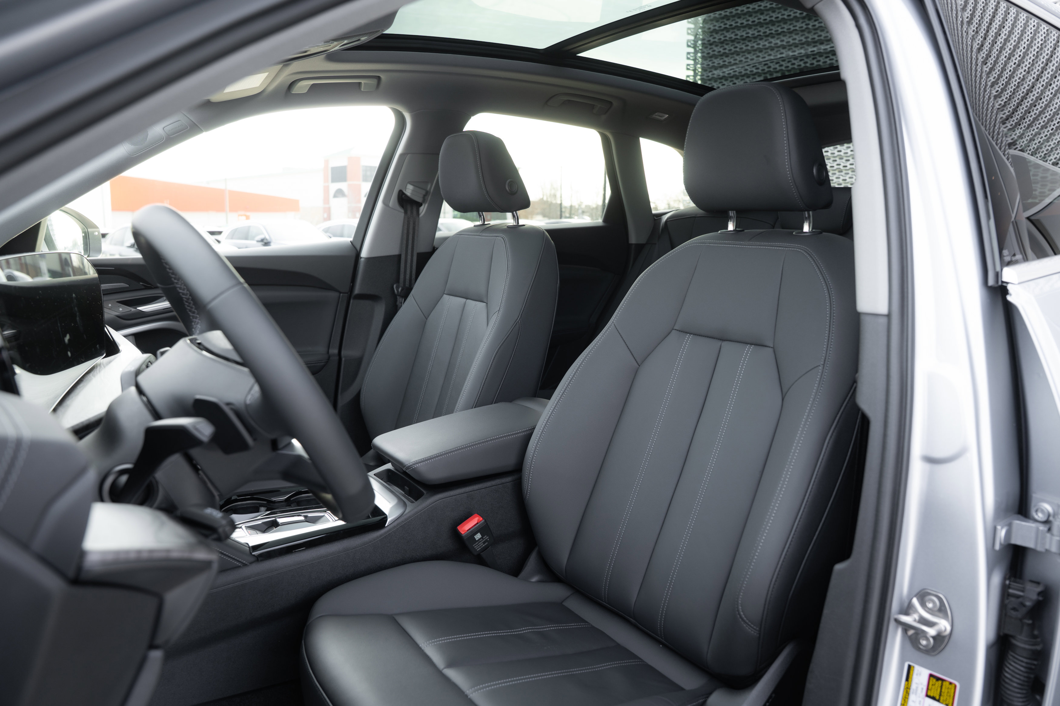 Certified 2025 Audi Q5 Premium Plus w/ Premium Plus image 23