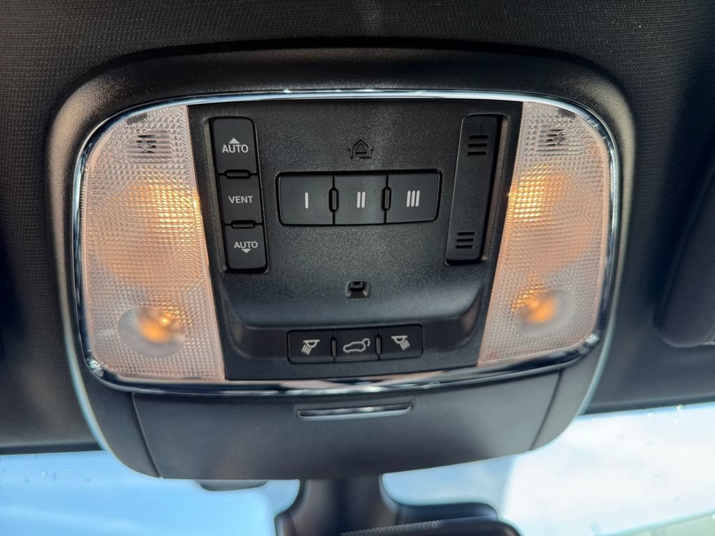 Used 2020 Jeep Grand Cherokee Altitude AWD/4WD image 48