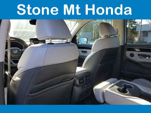 Used 2025 Honda Pilot EX-L image 10