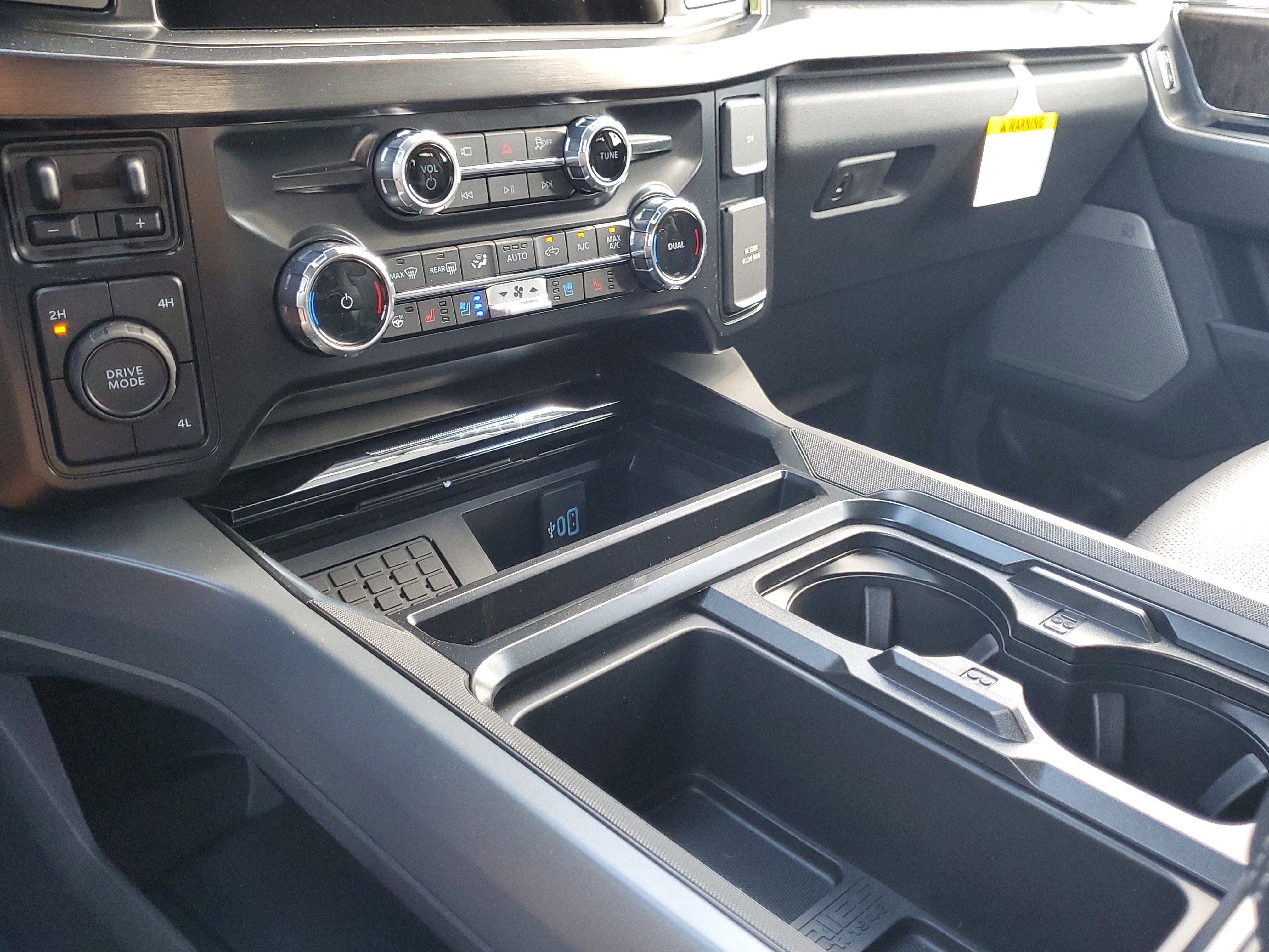 New 2026 Ford F350 Lariat w/ Lariat Premium Package image 21