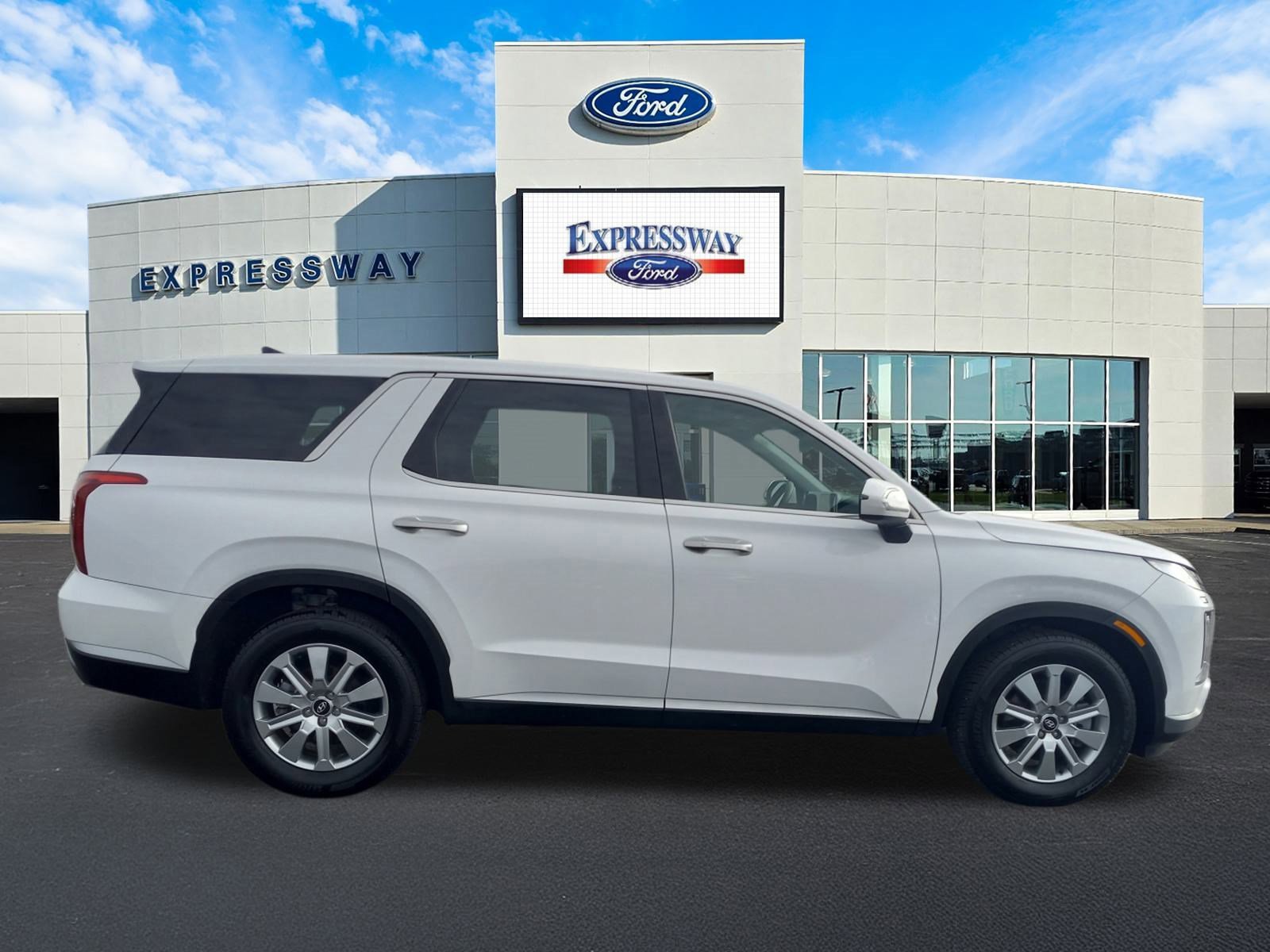 Used 2025 Hyundai Palisade SE image 5