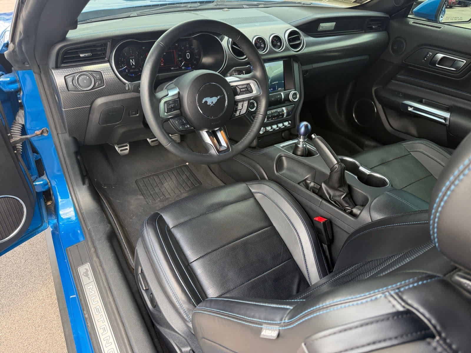 Used 2021 Ford Mustang GT Premium w/ GT Performance Package RWD image 12