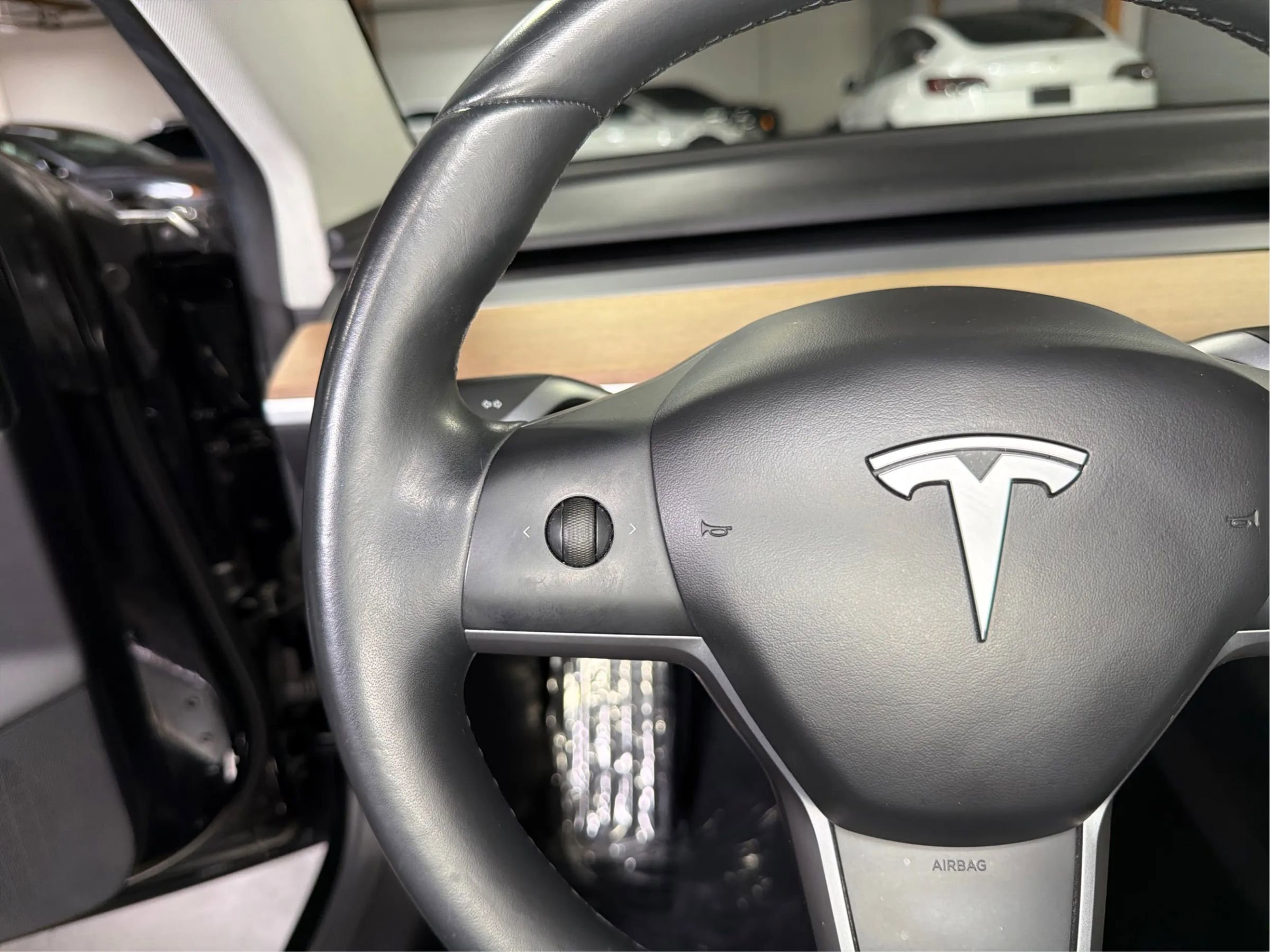 Used 2018 Tesla Model 3 Mid Range RWD image 30
