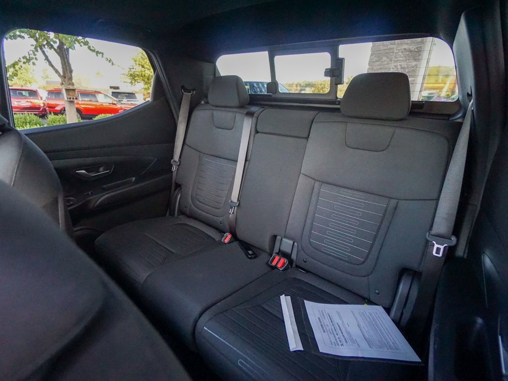 Used 2023 Hyundai Santa Cruz Night image 32