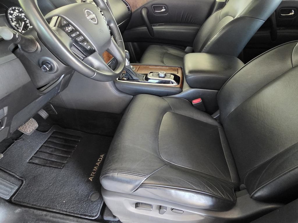 Used 2024 Nissan Armada SL w/ Captain's Chairs Package AWD/4WD image 7