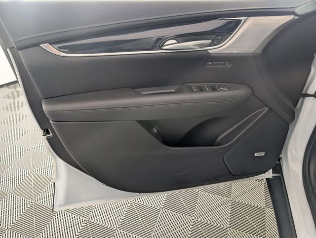 Used 2025 Cadillac XT5 Premium Luxury image 10