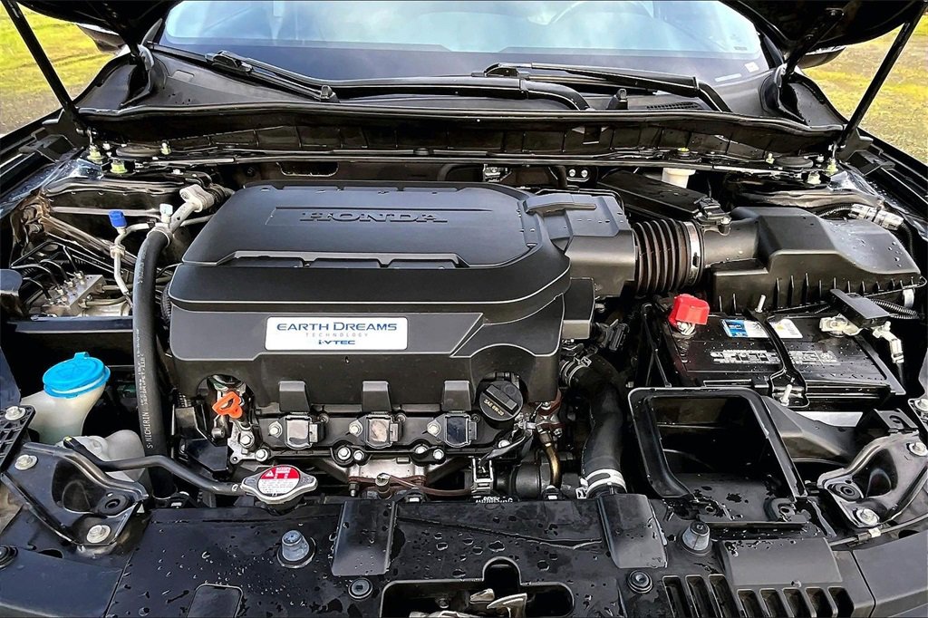 Used 2017 Honda Accord EX-L image 31