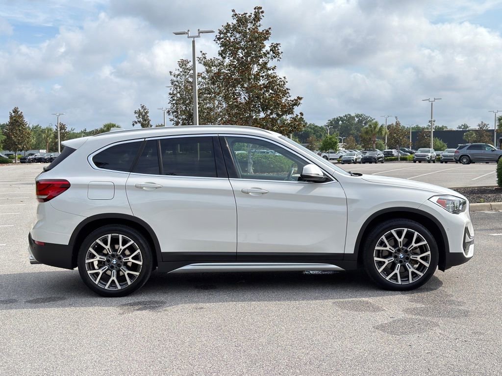 Used 2022 BMW X1 xDrive28i w/ Premium Package AWD/4WD image 6