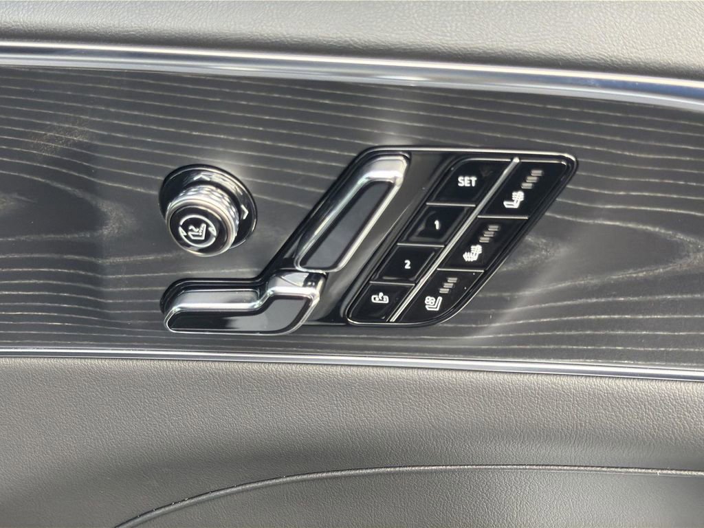 New 2025 Cadillac Lyriq Sport AWD/4WD image 34