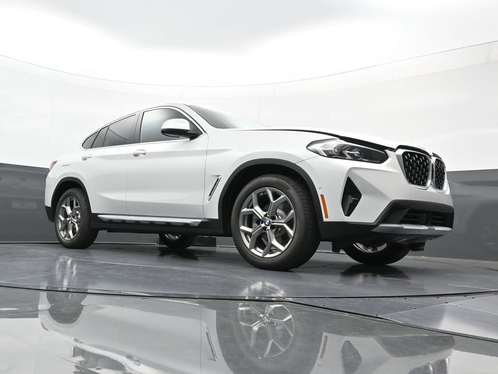 New 2025 BMW X4 xDrive30i w/ Premium Package image 27