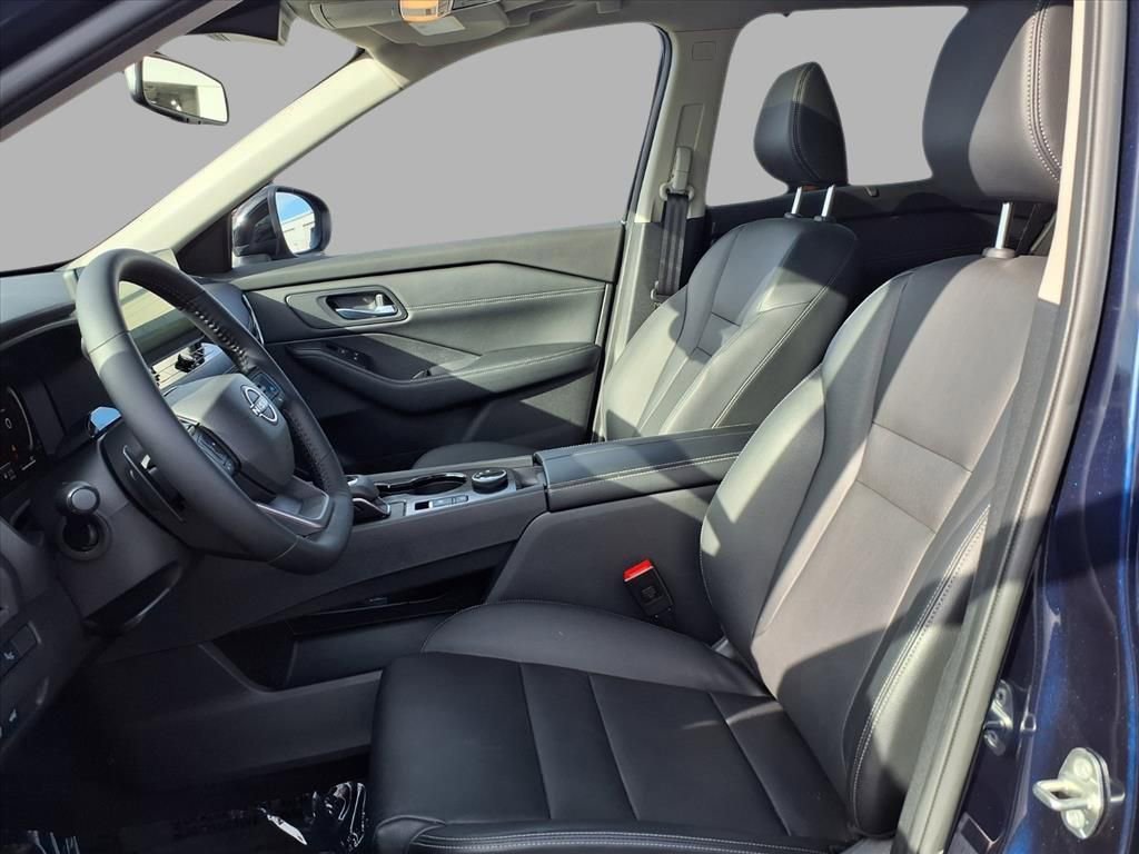 Certified 2025 Nissan Rogue SL w/ Tech Package image 21