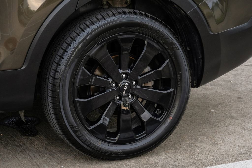 Used 2022 Kia Telluride S image 62