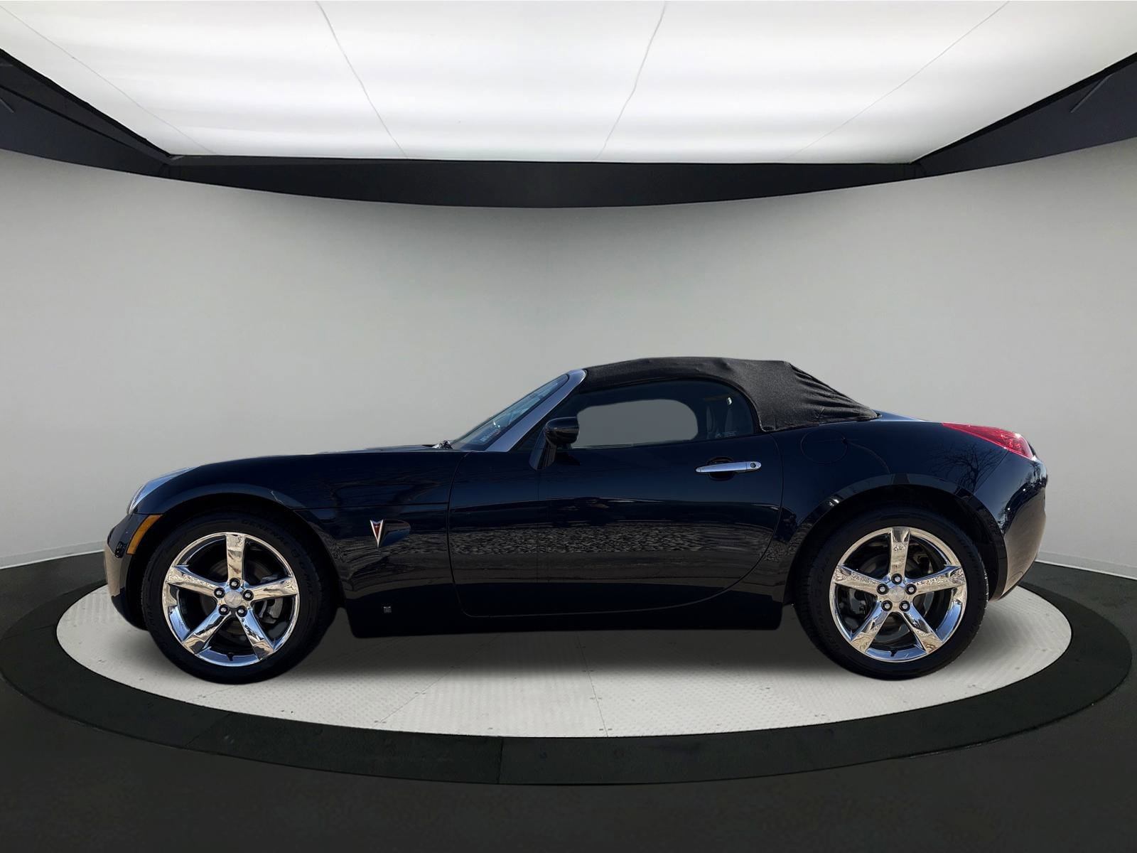 Used 2006 Pontiac Solstice Base w/ Premium Package image 4