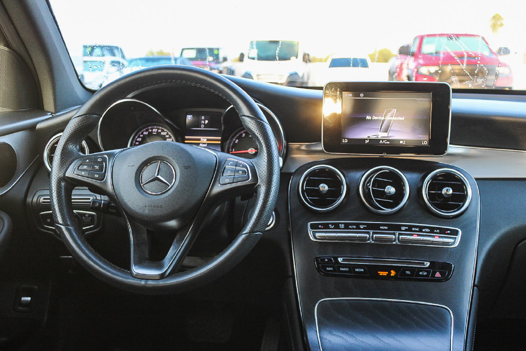 Used 2019 Mercedes-Benz GLC 300 image 14