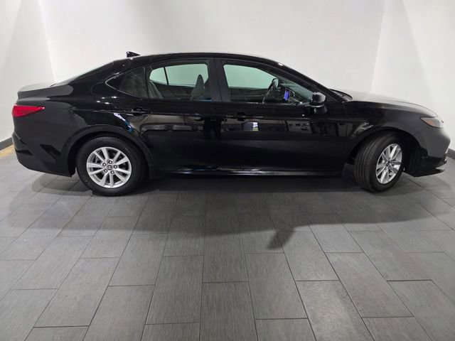 Used 2025 Toyota Camry LE w/ Convenience Package FWD image 6