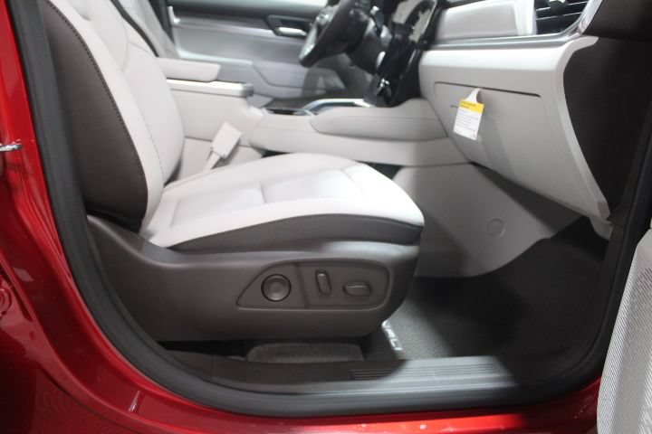 New 2026 GMC Terrain Denali AWD/4WD image 26