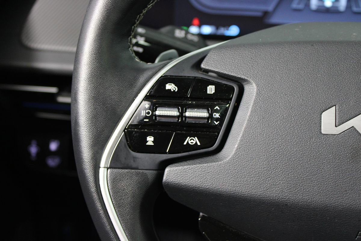 Used 2023 Kia EV6 GT-Line w/ GT-Line Suede Seat Package AWD/4WD image 18