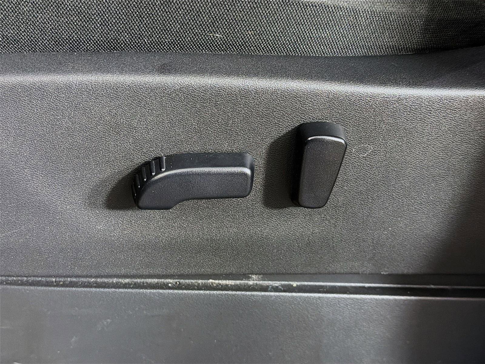 Used 2022 Nissan Frontier PRO-4X AWD/4WD image 39