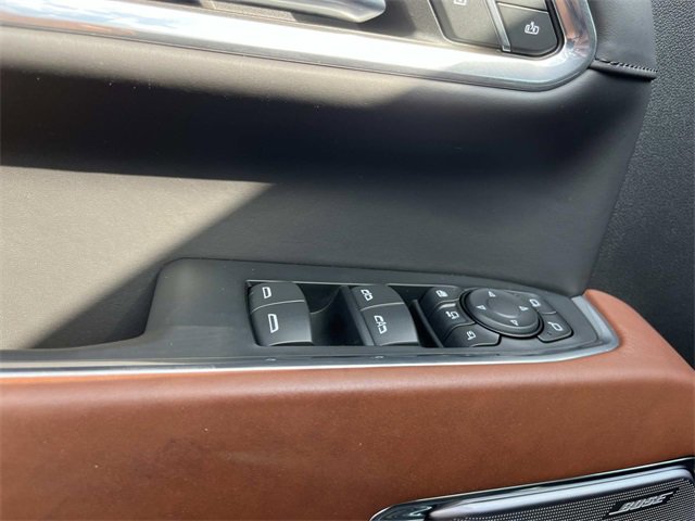 Used 2024 GMC Sierra 2500 Denali Ultimate image 28