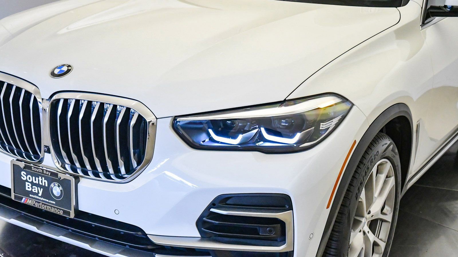 Certified 2022 BMW X5 xDrive40i w/ Parking Assistance Package image 8