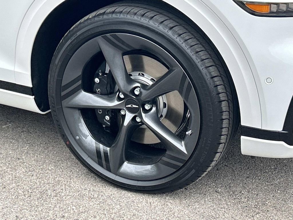 New 2026 Genesis GV70 2.5T Sport Prestige AWD/4WD image 9