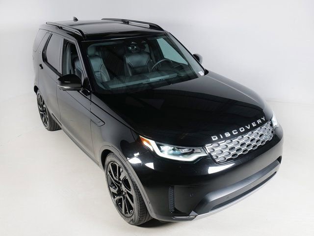 Used 2025 Land Rover Discovery S AWD/4WD image 28