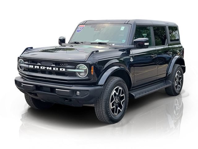 Certified 2025 Ford Bronco Outer Banks AWD/4WD image 2