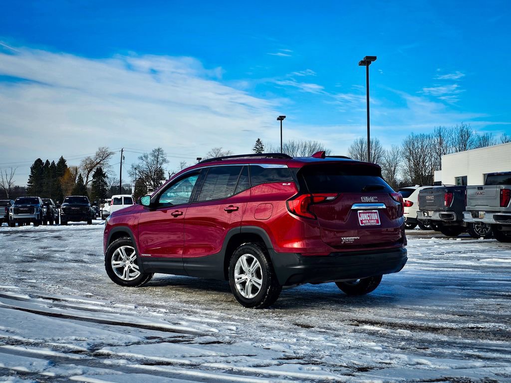 Used 2020 GMC Terrain SLE w/ Driver Convenience Package image 6