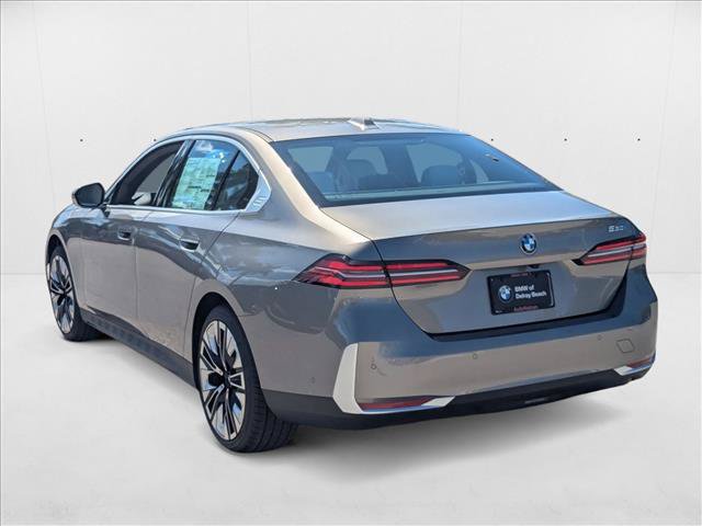 Used 2026 BMW 530i w/ Premium Package RWD image 8