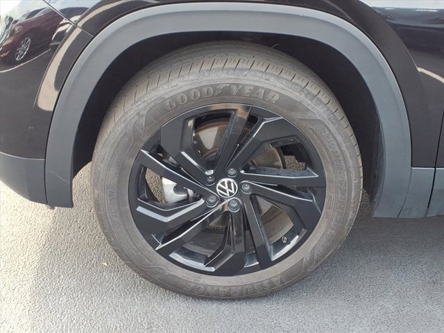 Used 2022 Volkswagen Atlas SE image 32