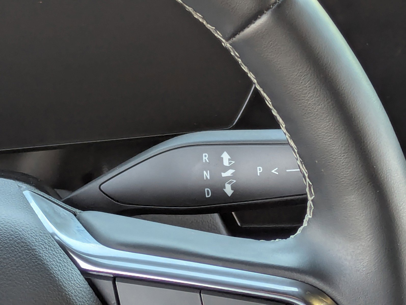 Used 2025 Chevrolet Equinox EV LT w/ Convenience Package image 25