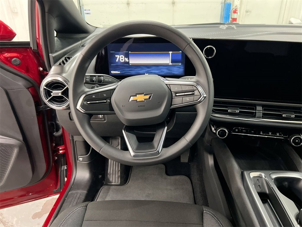 New 2026 Chevrolet Equinox EV LT image 20