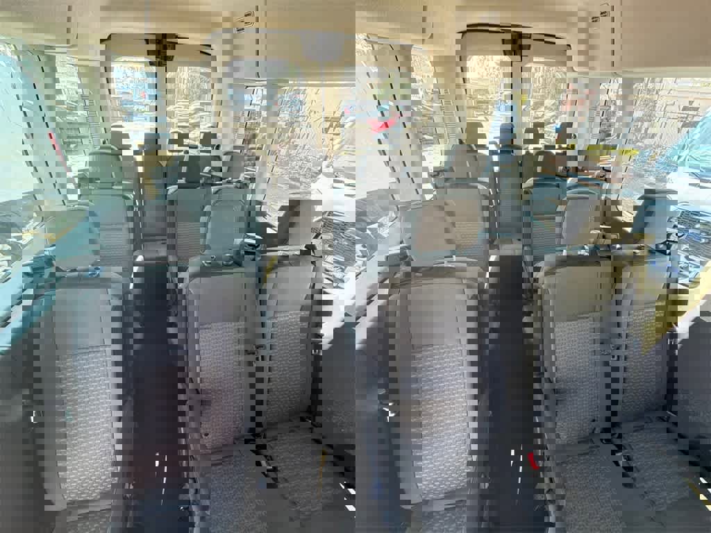 Used 2023 Ford Transit 350 XLT image 15