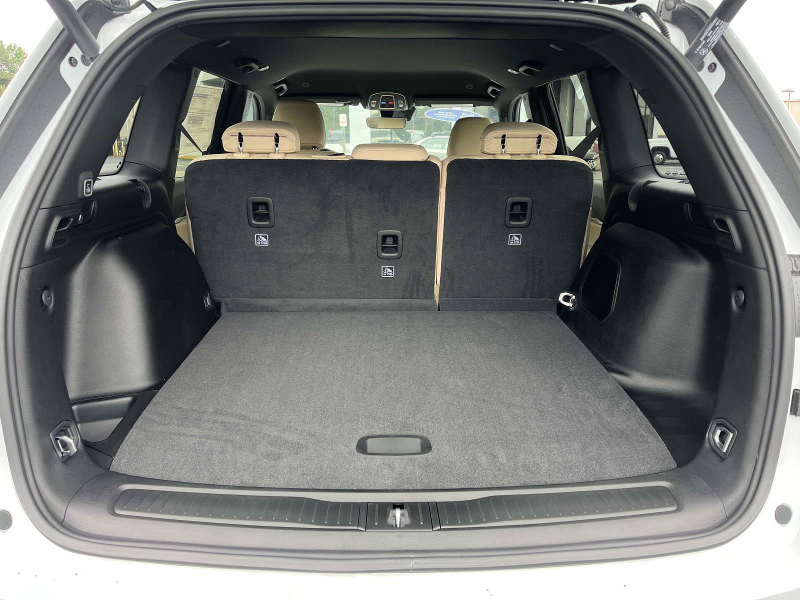New 2026 Jeep Grand Cherokee Limited RWD image 7