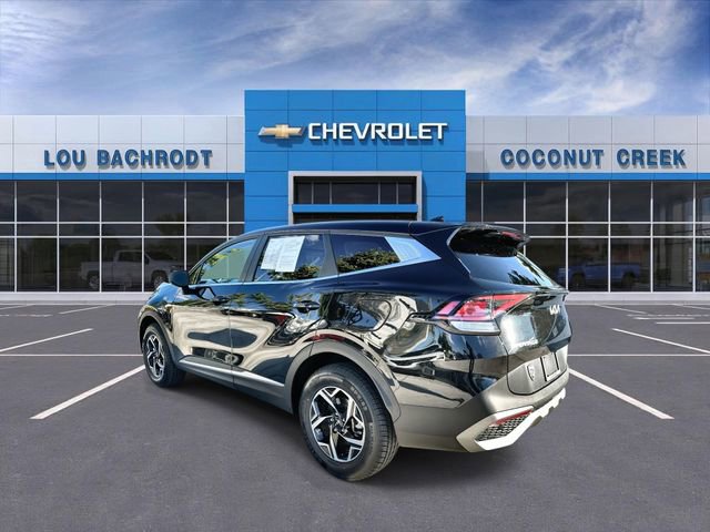 Used 2024 Kia Sportage LX image 6