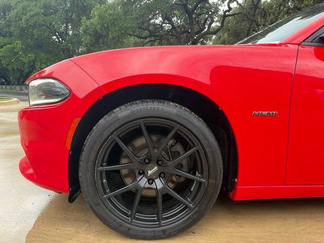 Used 2016 Dodge Charger R/T w/ Plus Group RWD image 3