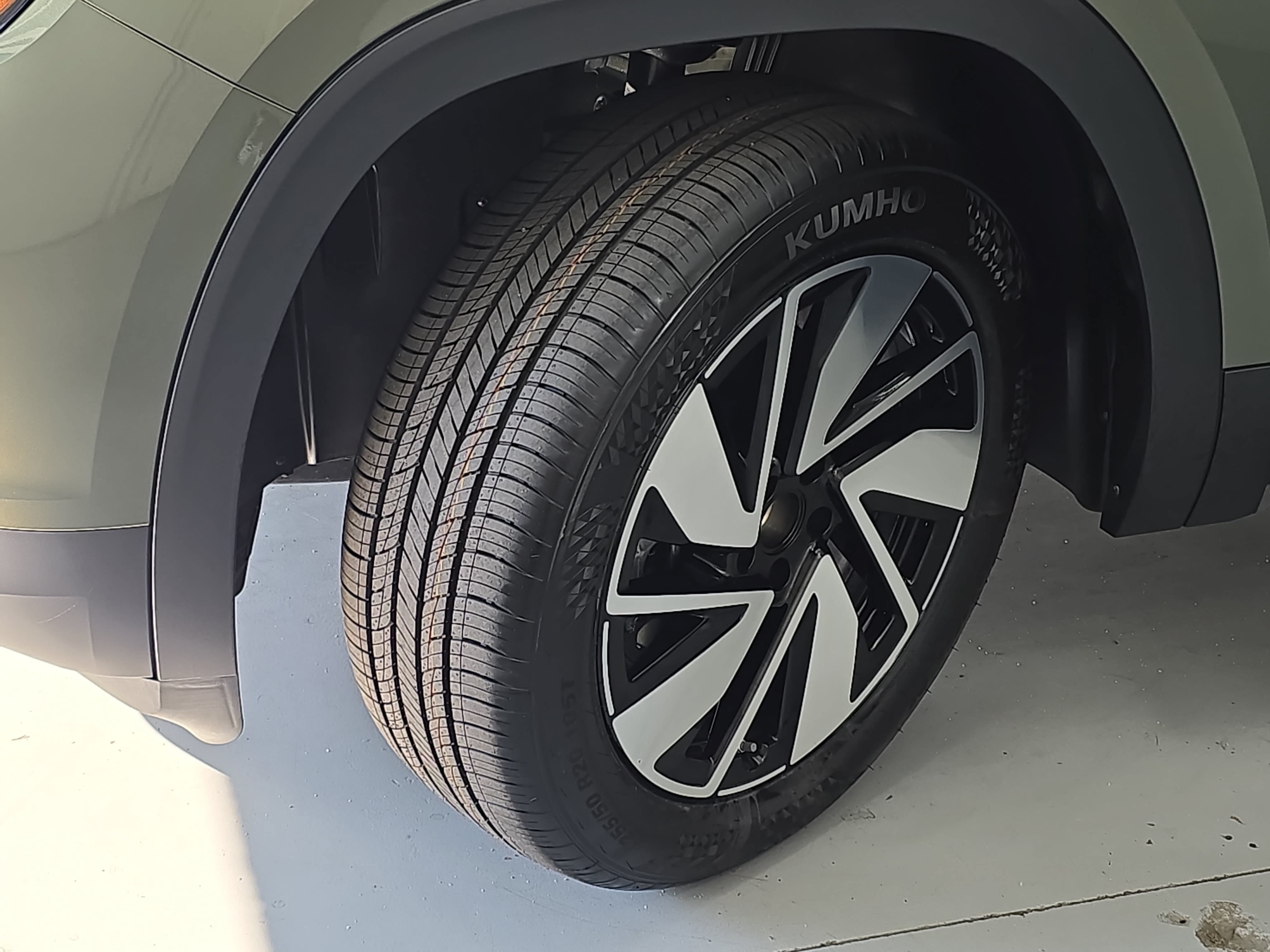 New 2026 Volkswagen Atlas SE FWD image 34