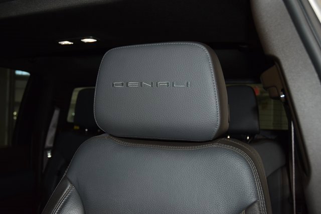 Used 2023 GMC Sierra 2500 Denali w/ Denali Ultimate Package image 43